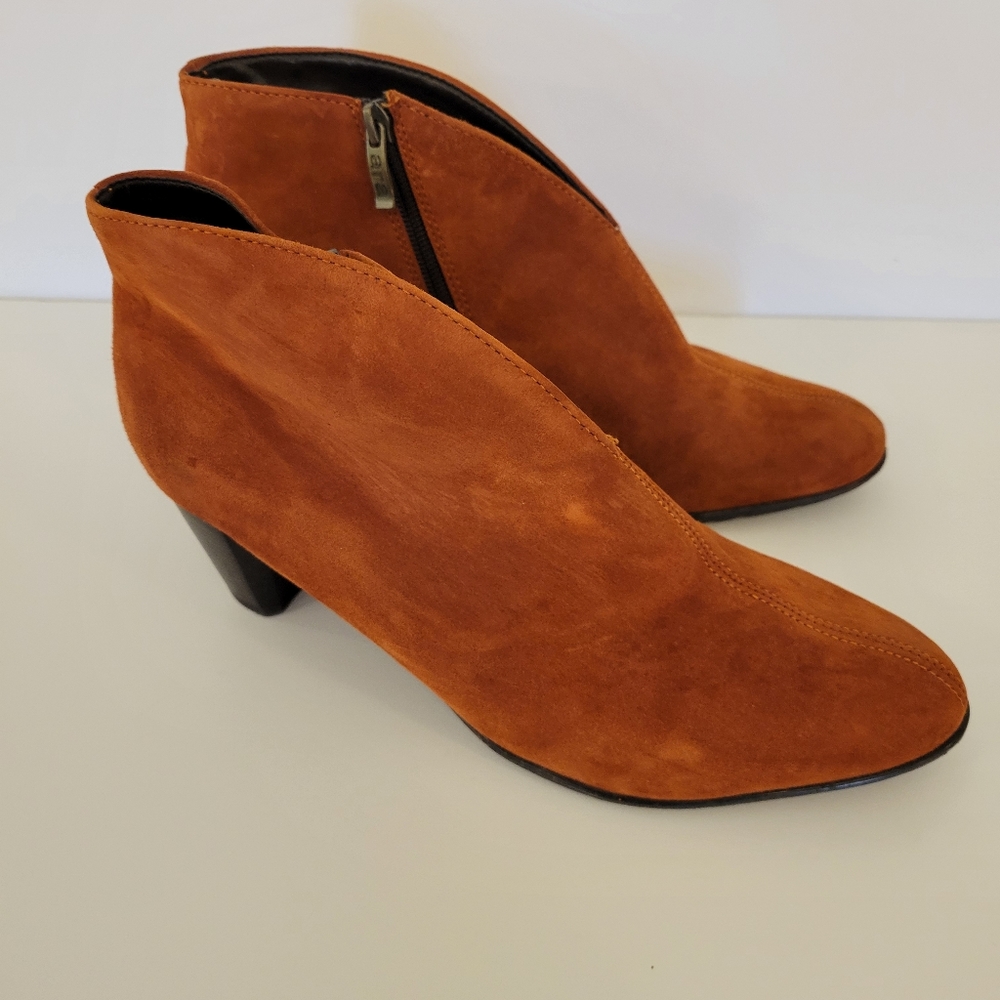 ARA burnt orange ankle suede boots Size: 10